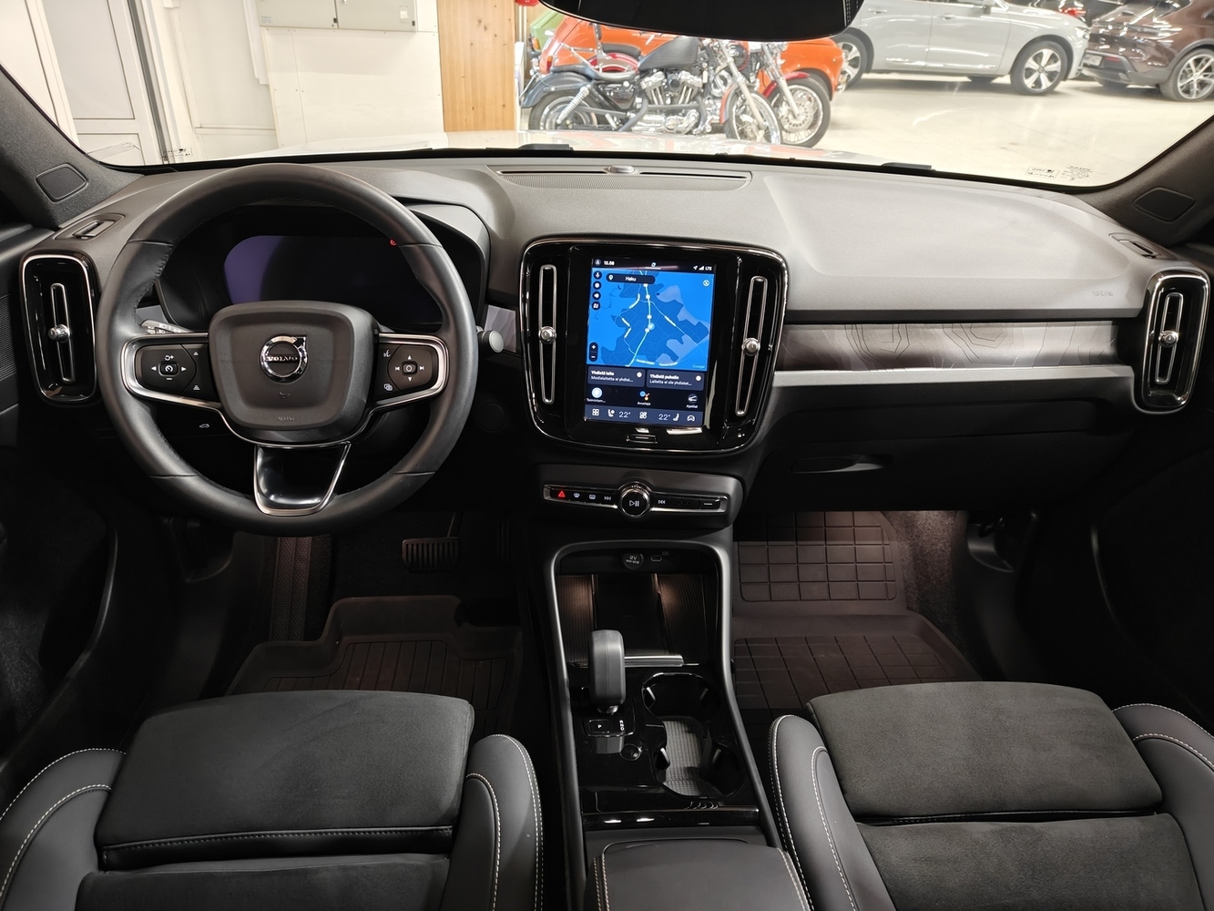 Volvo C40 vaihtoauto