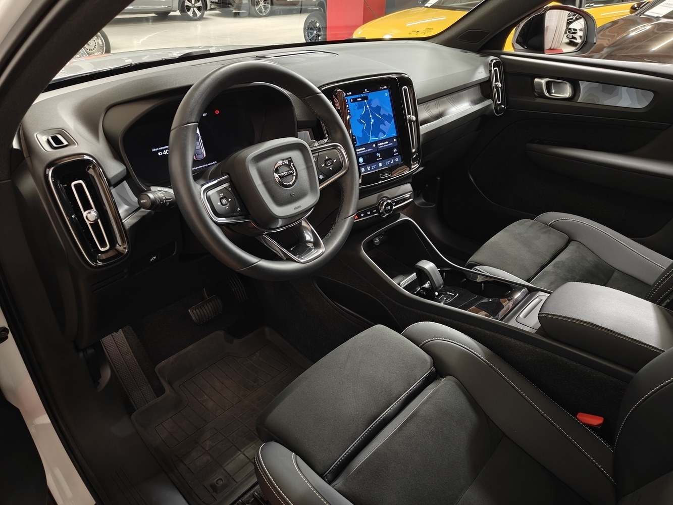 Volvo C40 vaihtoauto