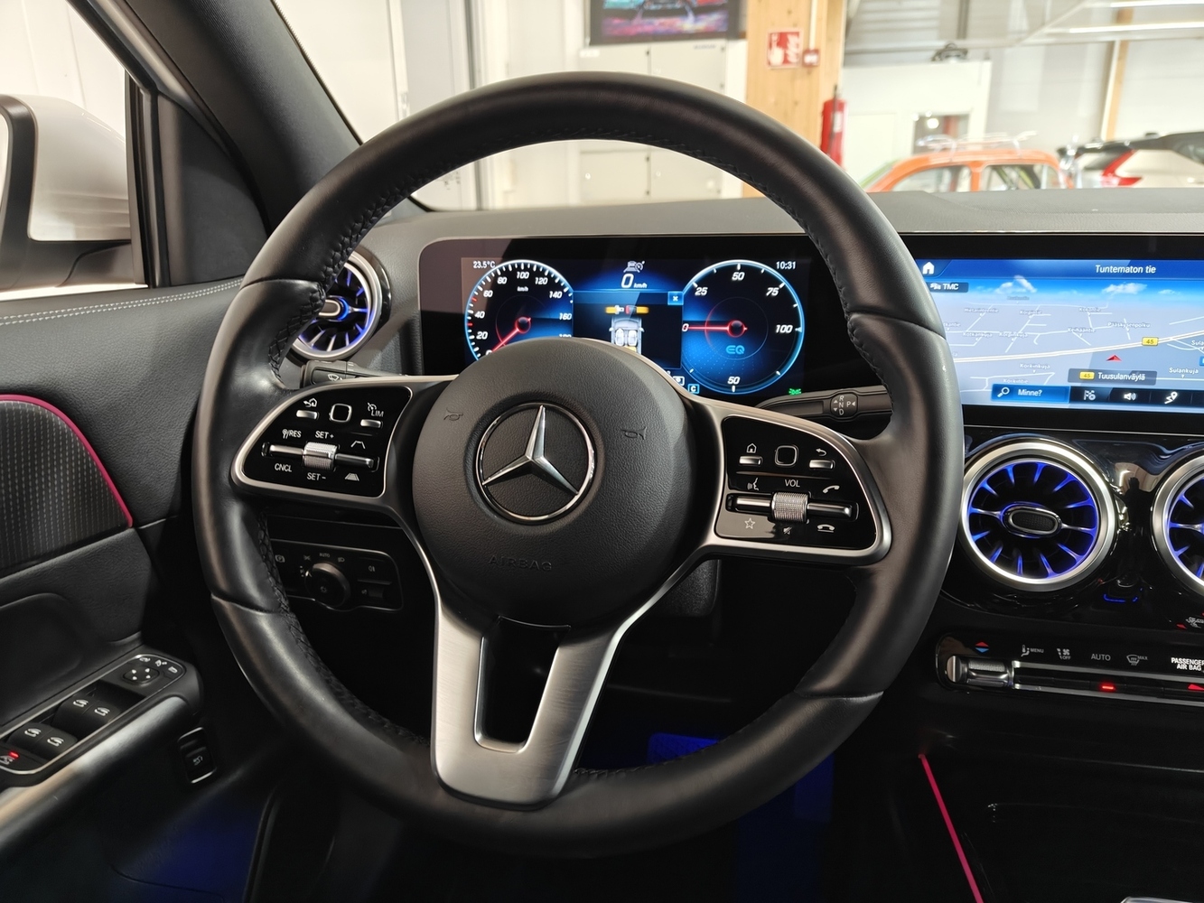 Mercedes-Benz EQA vaihtoauto