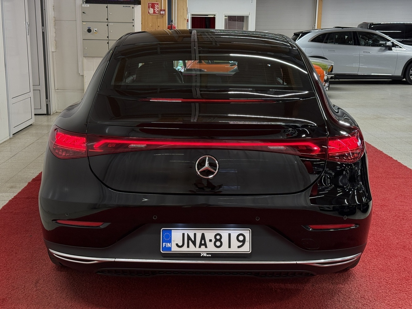 Mercedes-Benz EQE vaihtoauto