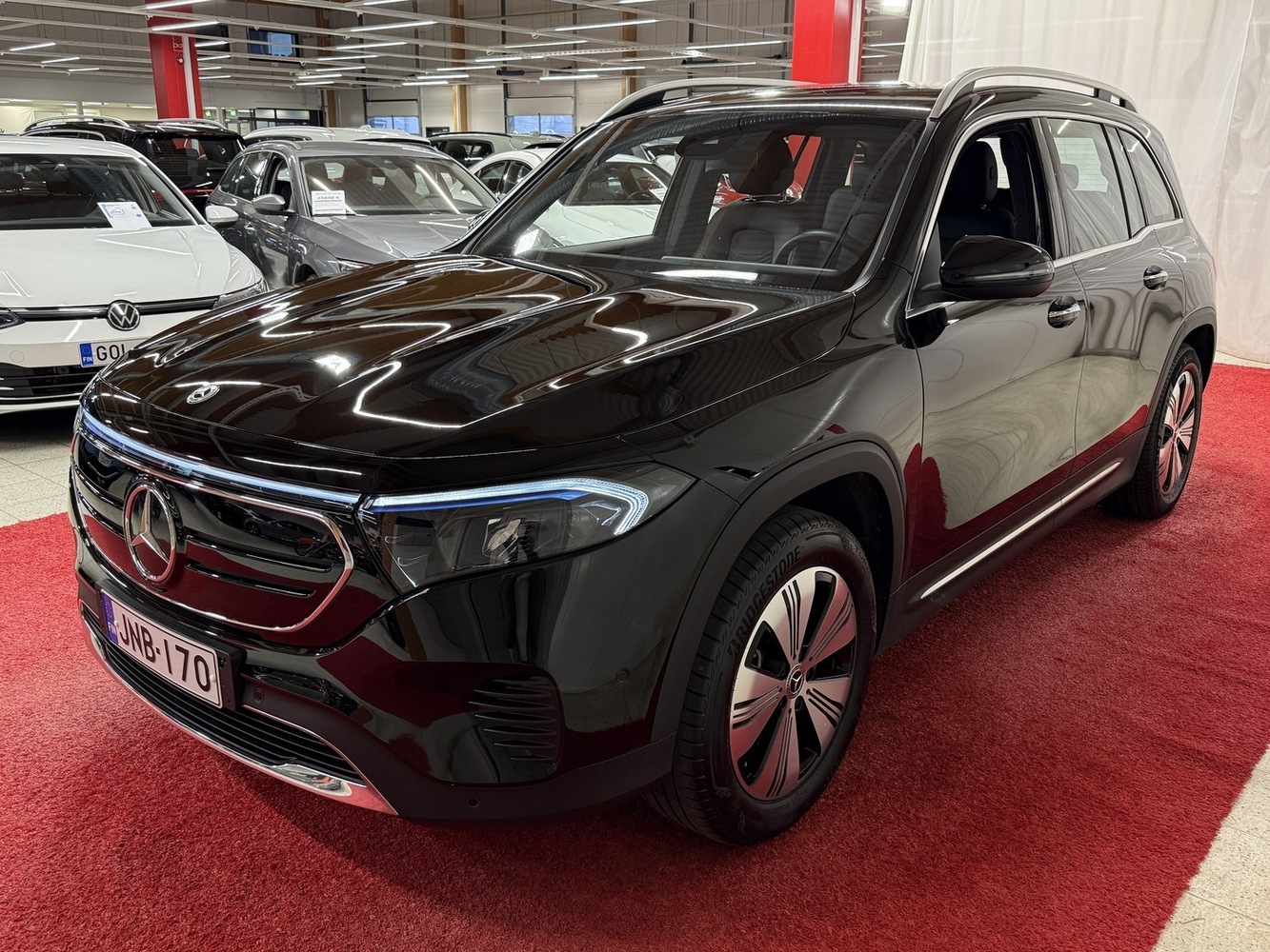 Mercedes-Benz EQB vaihtoauto