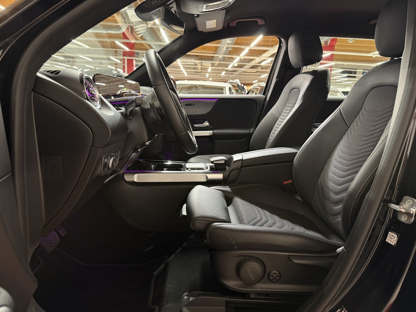 Mercedes-Benz EQB vaihtoauto