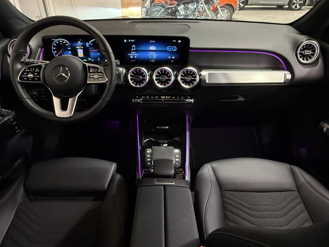 Mercedes-Benz EQB vaihtoauto