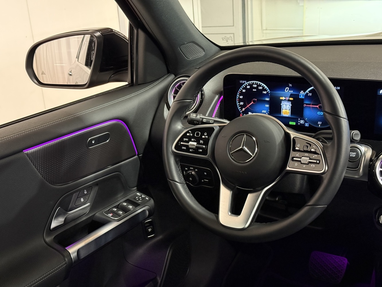 Mercedes-Benz EQB vaihtoauto