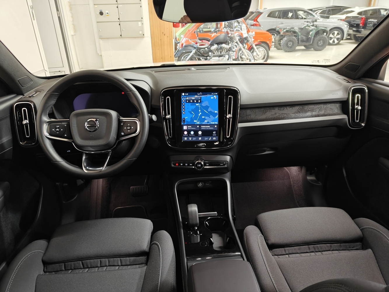 Volvo C40 vaihtoauto