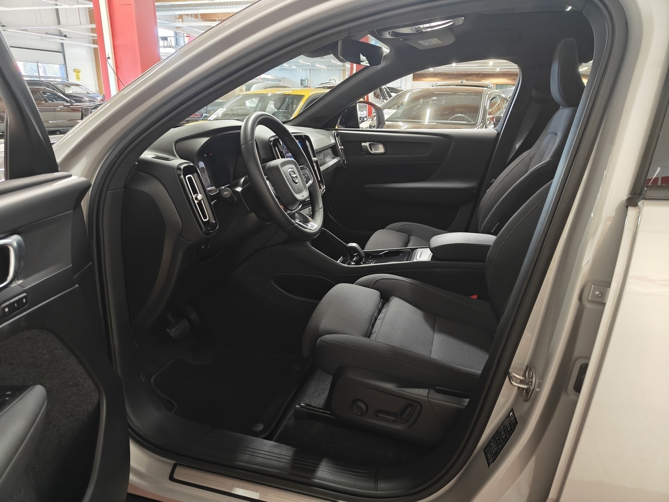 Volvo C40 vaihtoauto