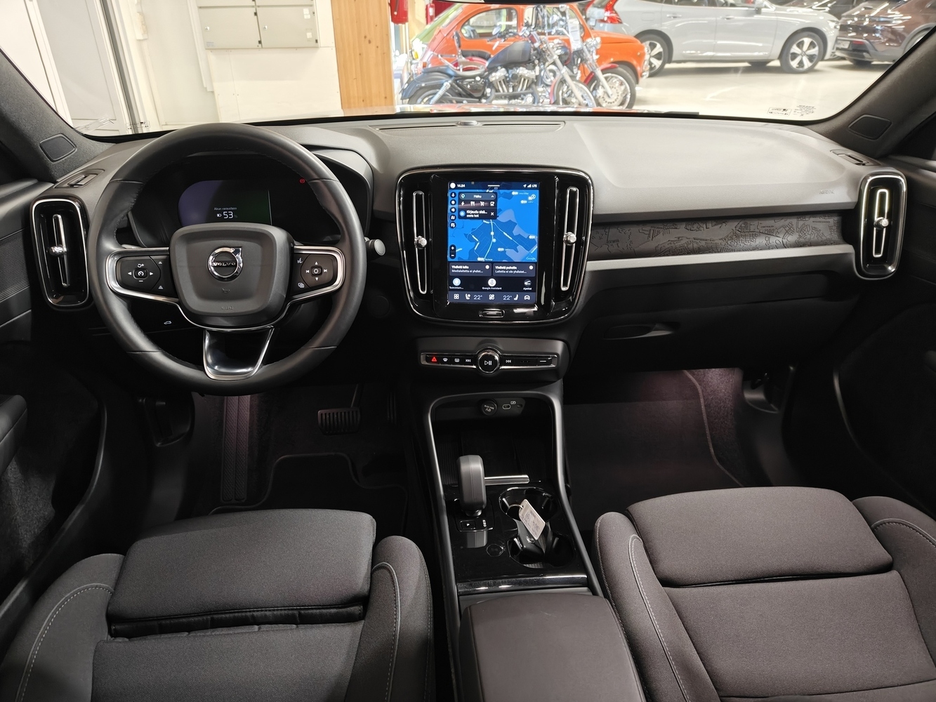 Volvo C40 vaihtoauto