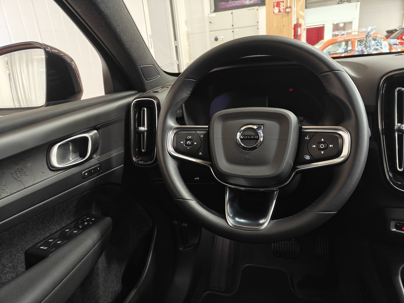 Volvo C40 vaihtoauto