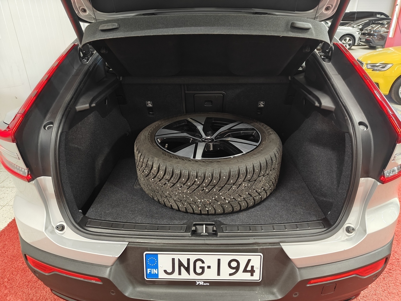 Volvo C40 vaihtoauto