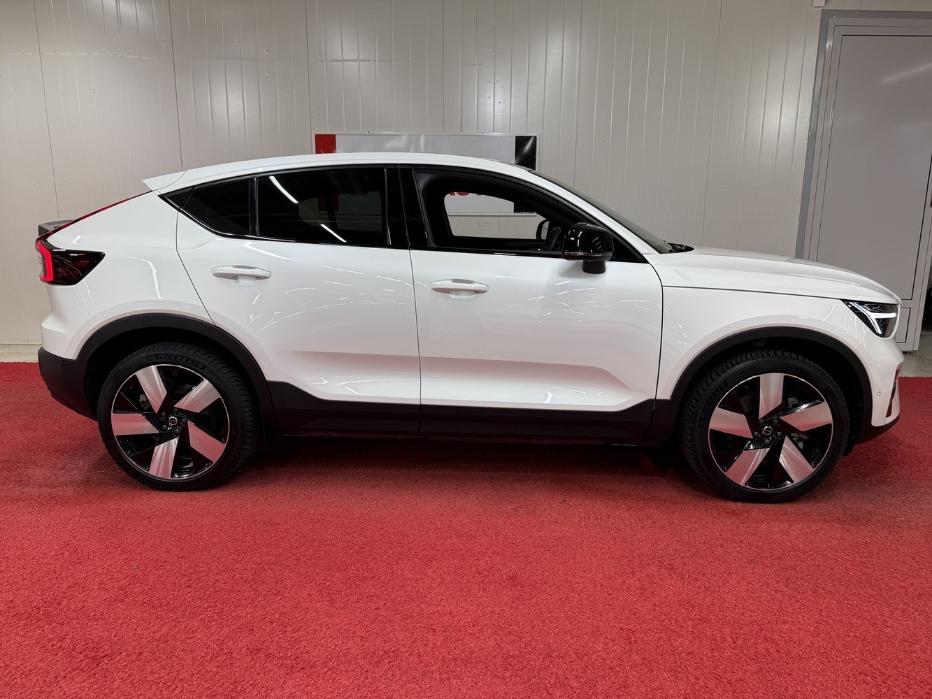 Volvo C40 vaihtoauto