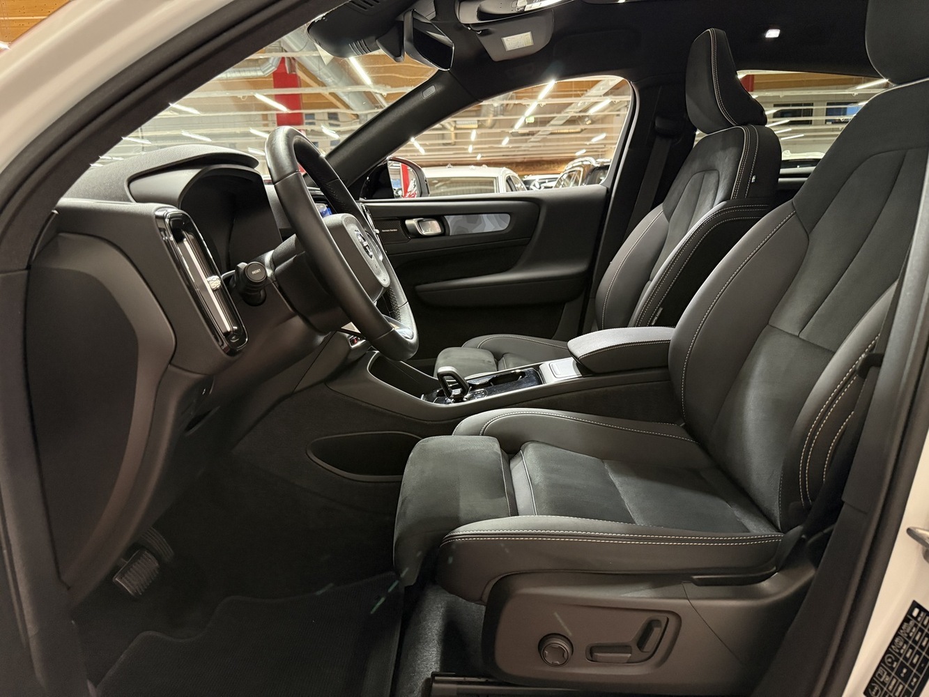 Volvo C40 vaihtoauto