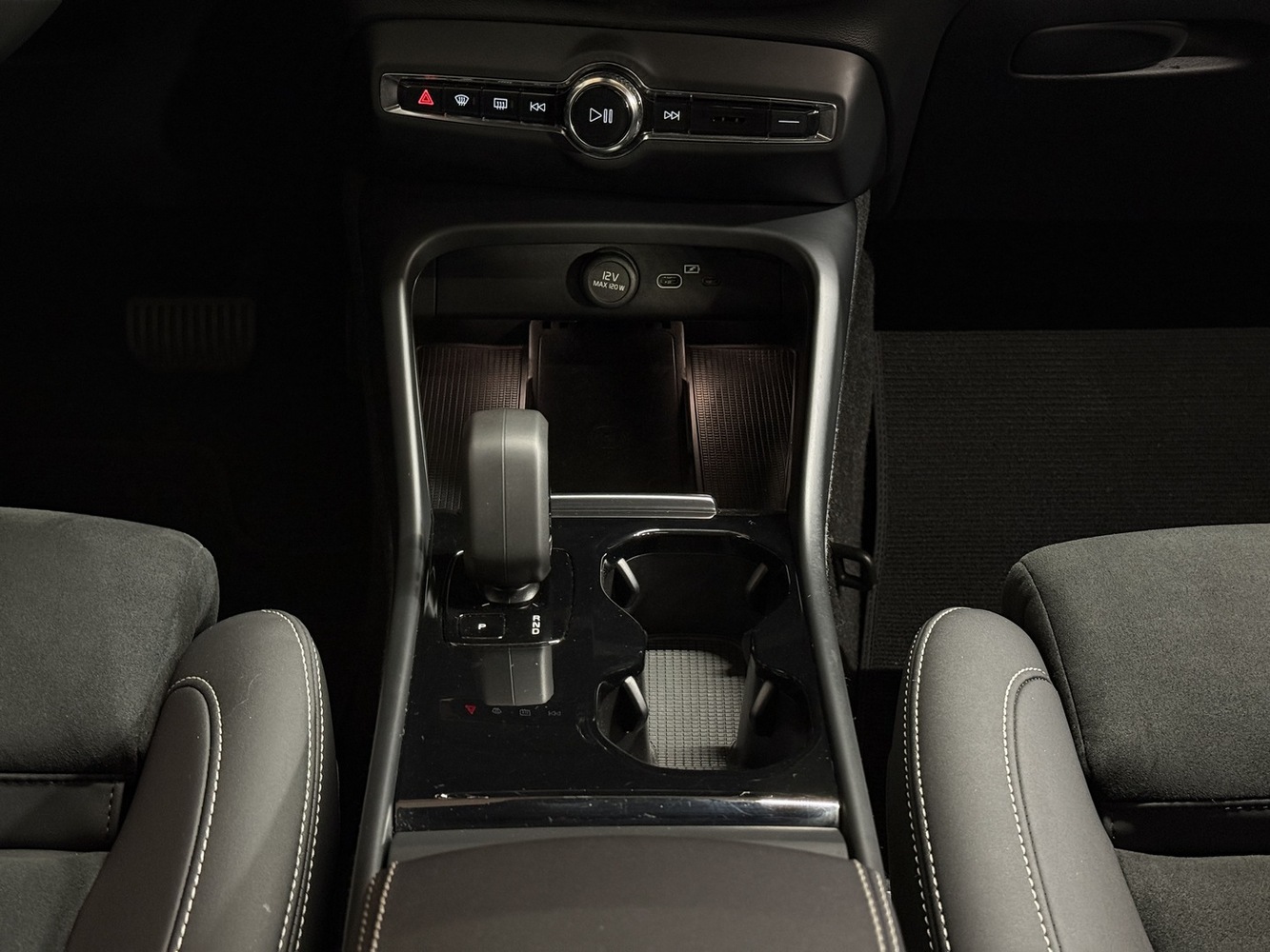 Volvo C40 vaihtoauto