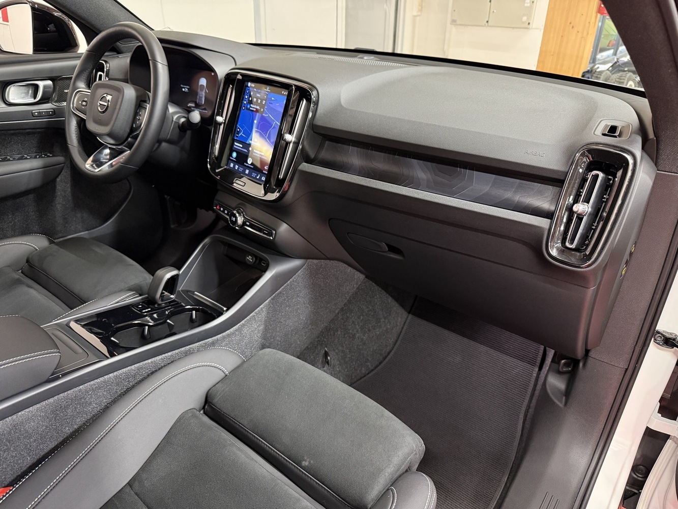 Volvo C40 vaihtoauto