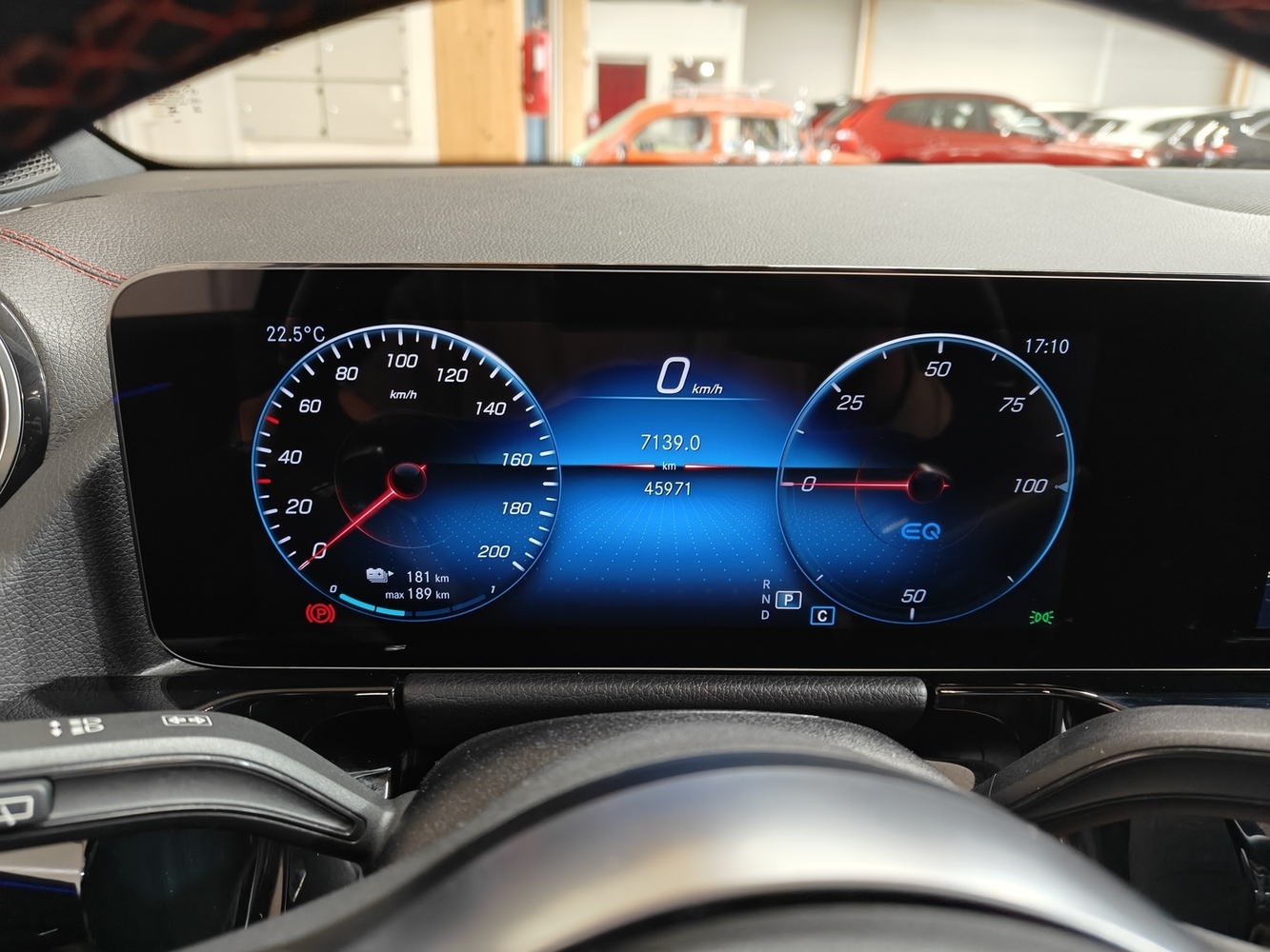 Mercedes-Benz EQA vaihtoauto