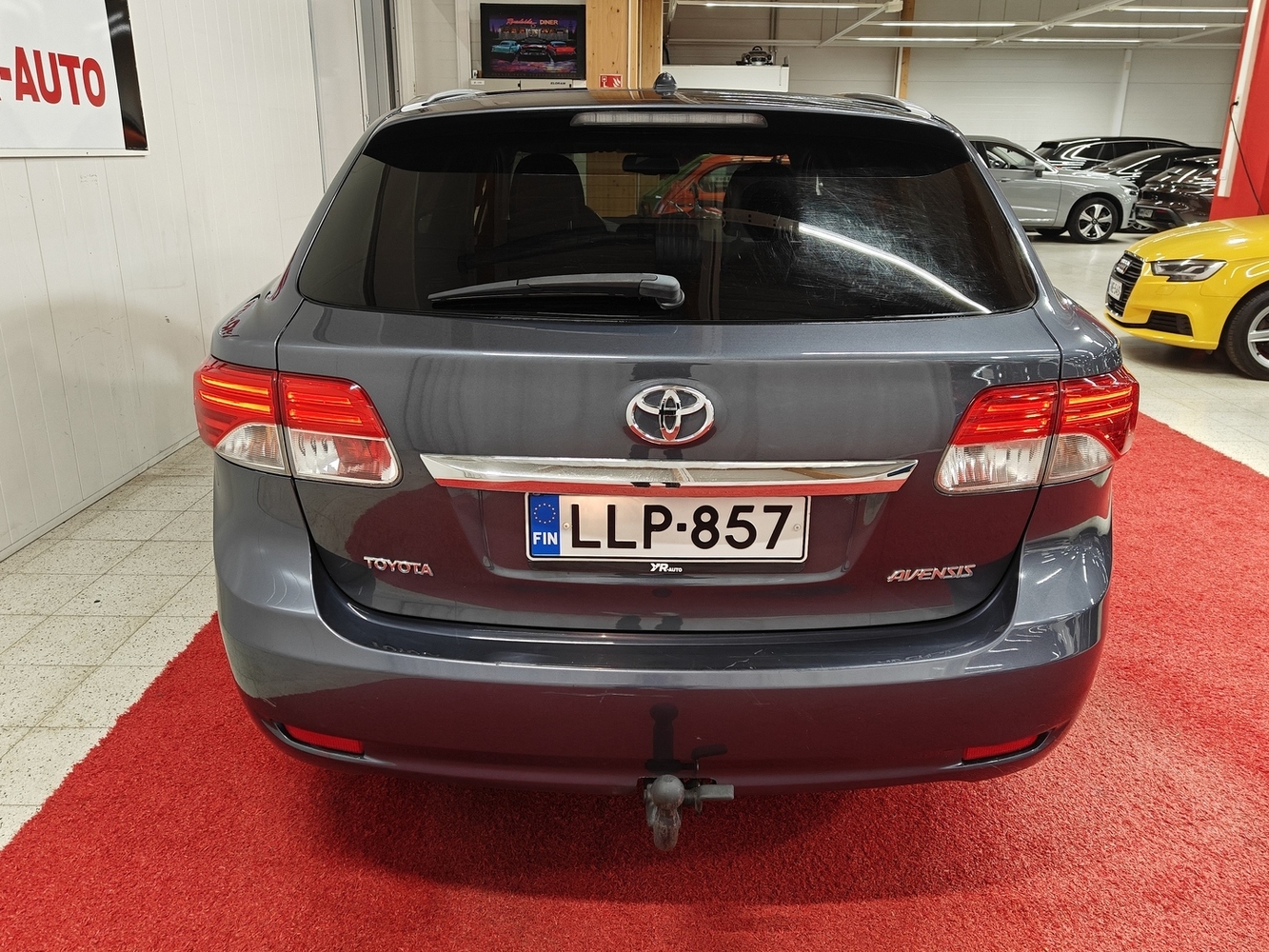 Toyota Avensis vaihtoauto