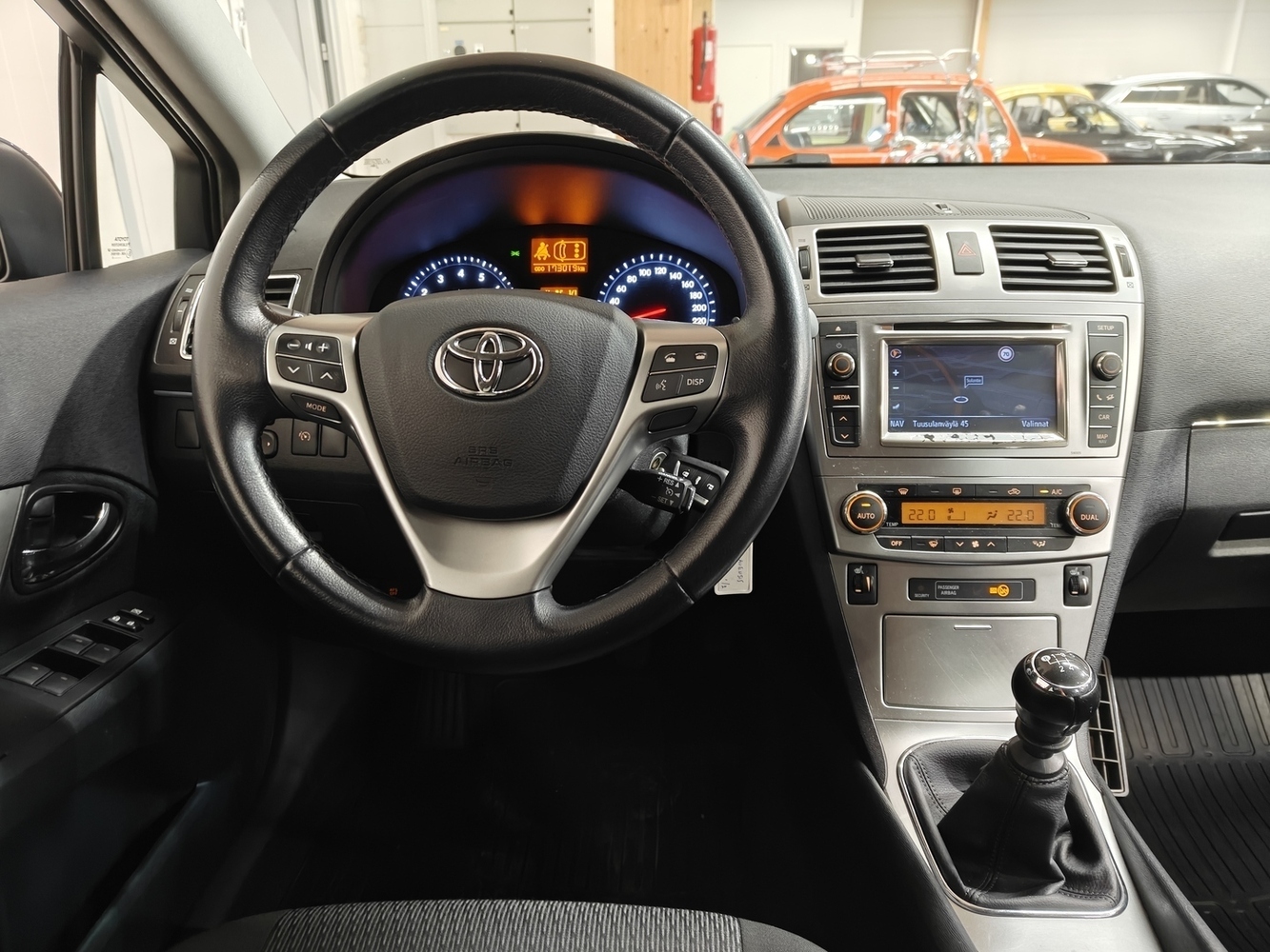 Toyota Avensis vaihtoauto