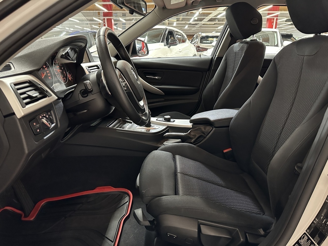 BMW 320 vaihtoauto