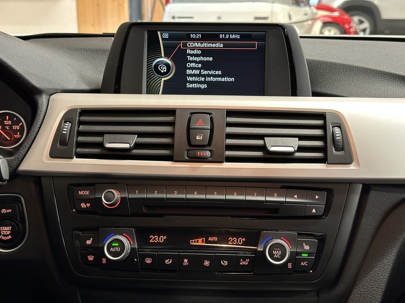 BMW 320 vaihtoauto