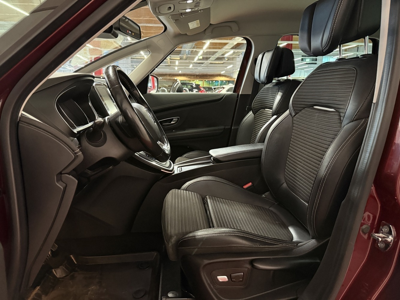 Renault Grand Scénic vaihtoauto