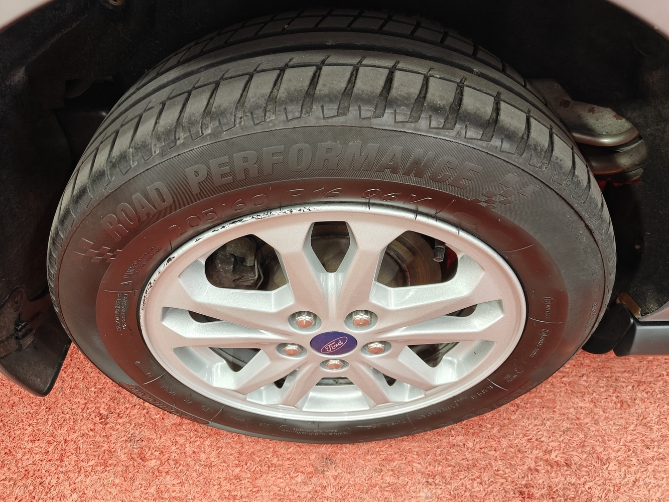 Ford Transit Connect vaihtoauto