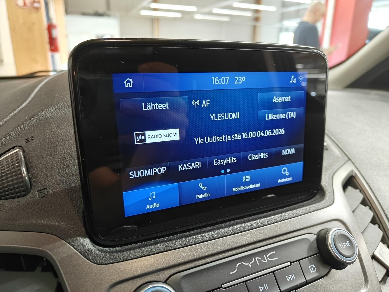 Ford Transit Connect vaihtoauto