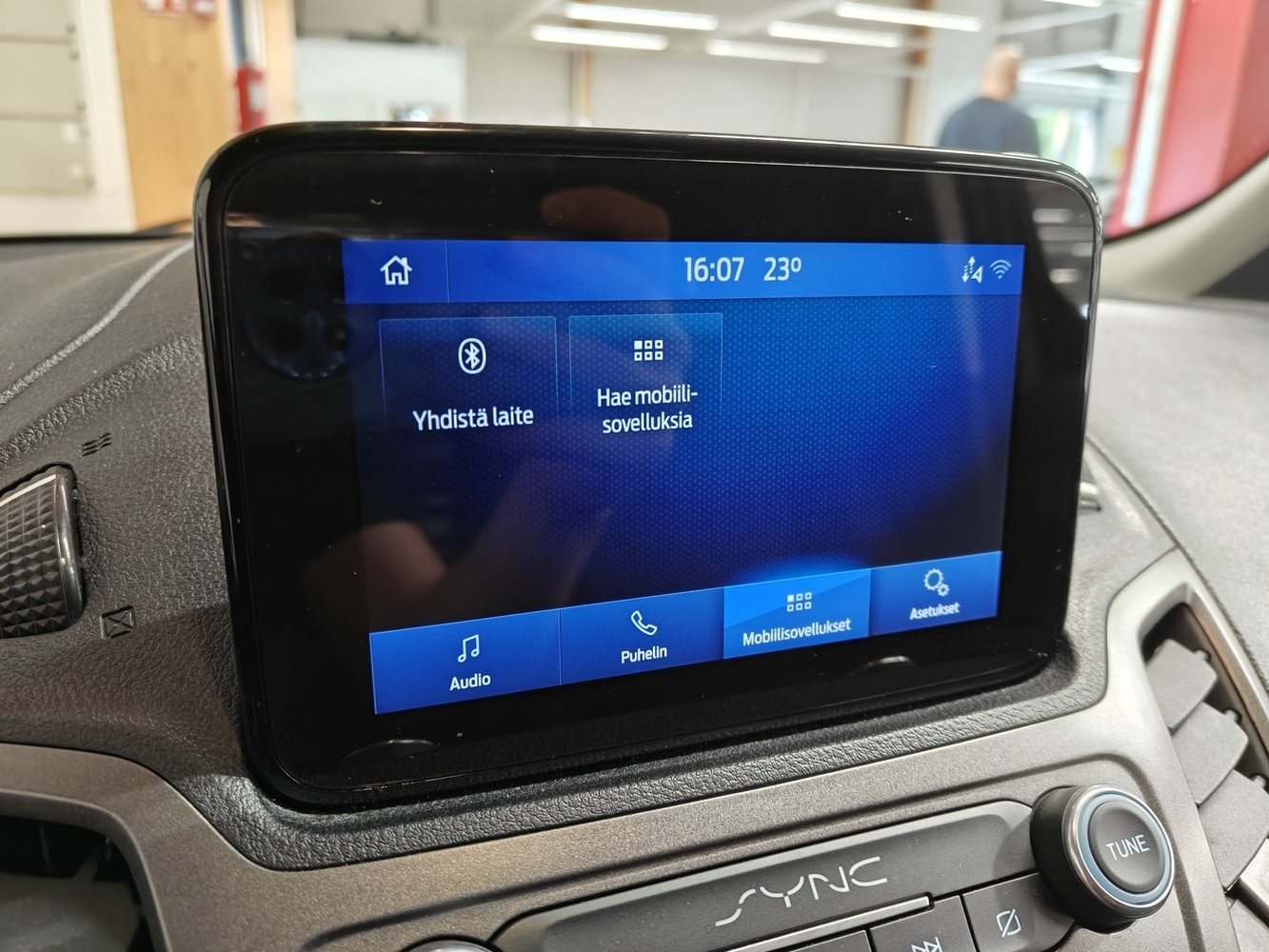 Ford Transit Connect vaihtoauto