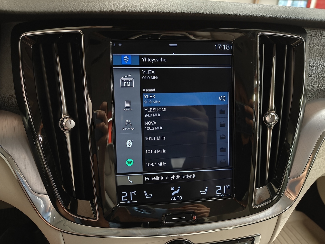 Volvo V60 vaihtoauto