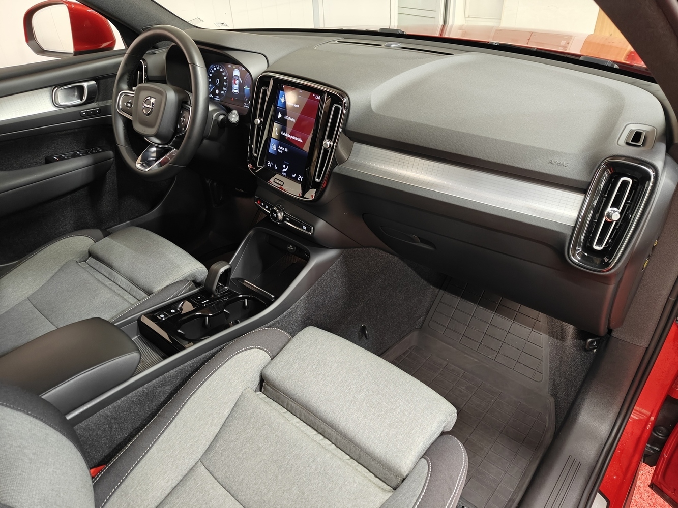 Volvo XC40 vaihtoauto