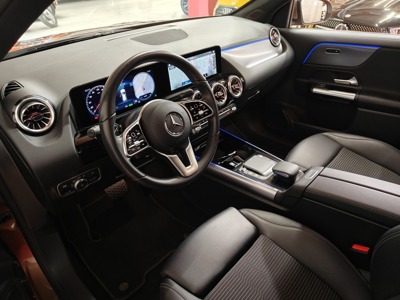 Mercedes-Benz EQA vaihtoauto
