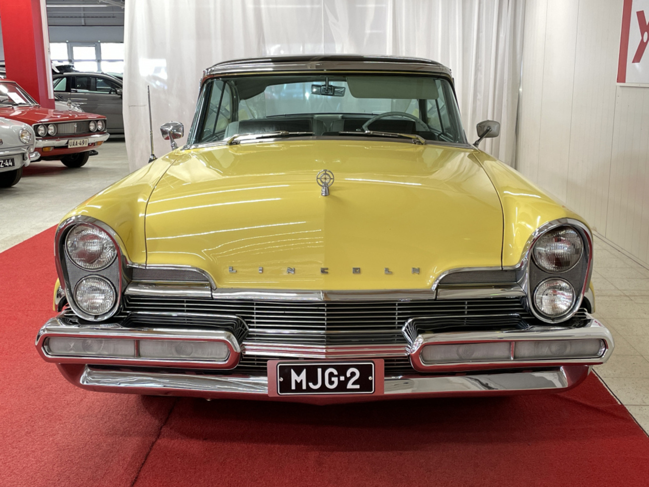 Lincoln Premiere vaihtoauto
