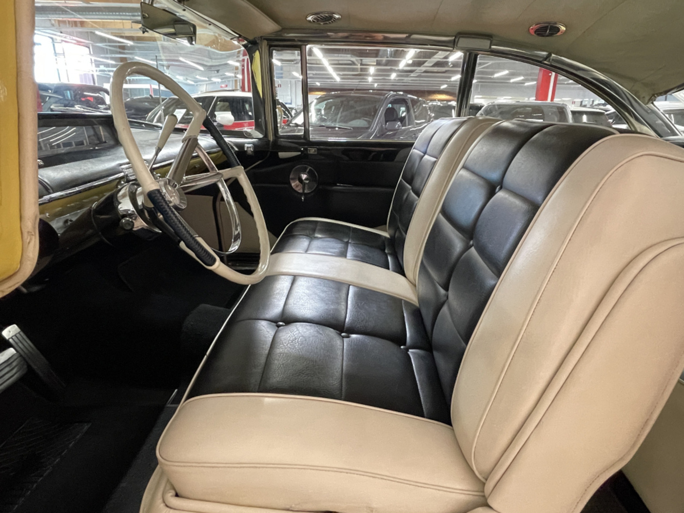 Lincoln Premiere vaihtoauto
