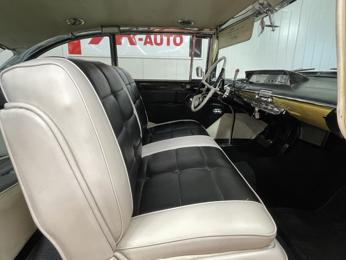 Lincoln Premiere vaihtoauto