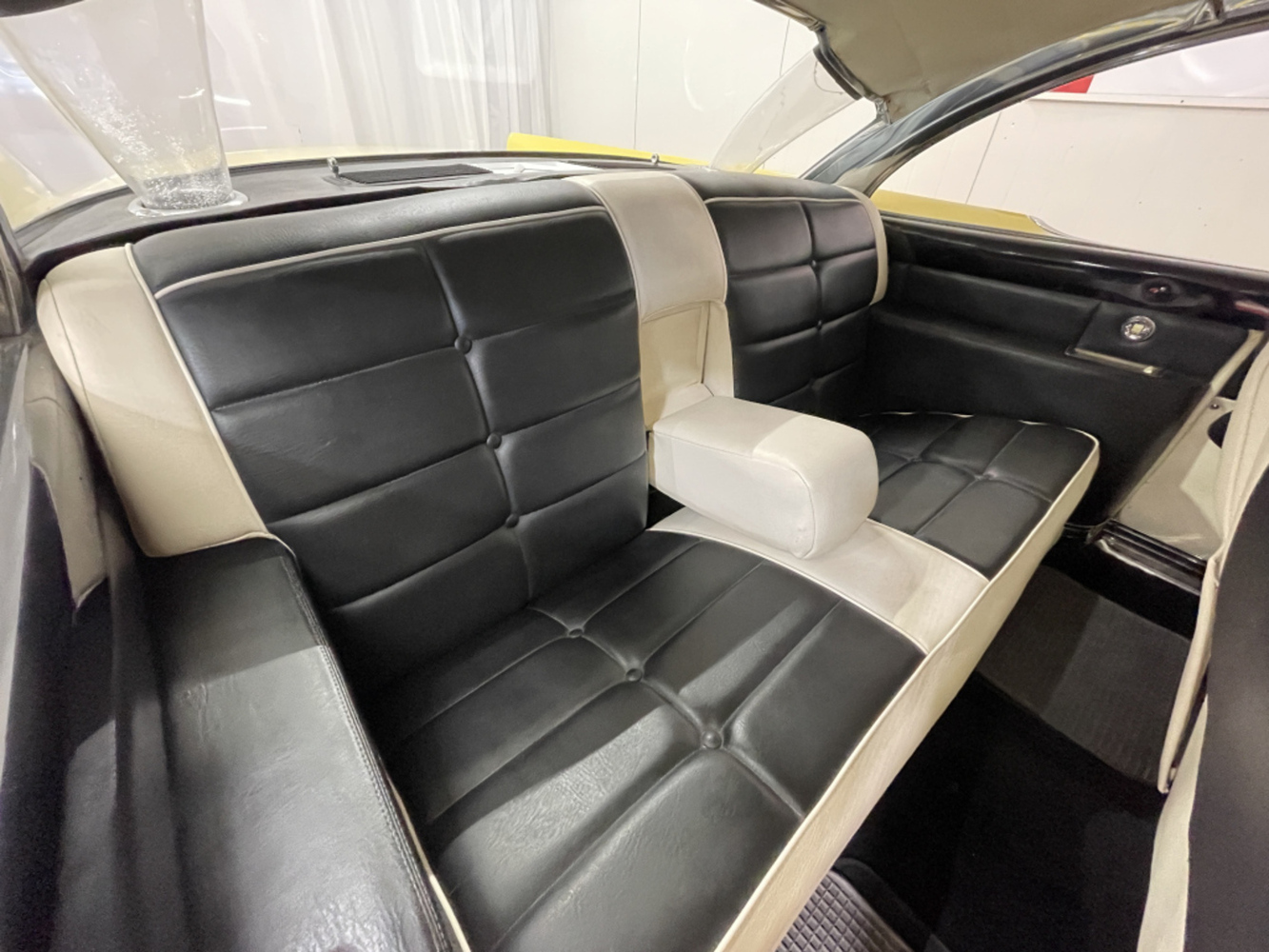 Lincoln Premiere vaihtoauto