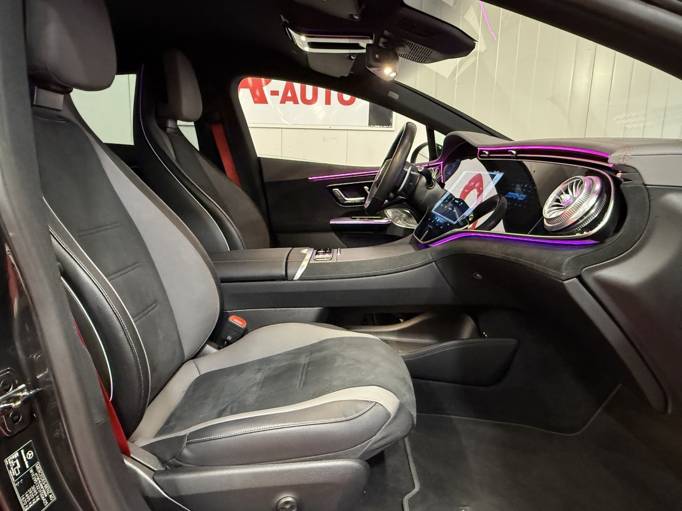 Mercedes-Benz EQE vaihtoauto