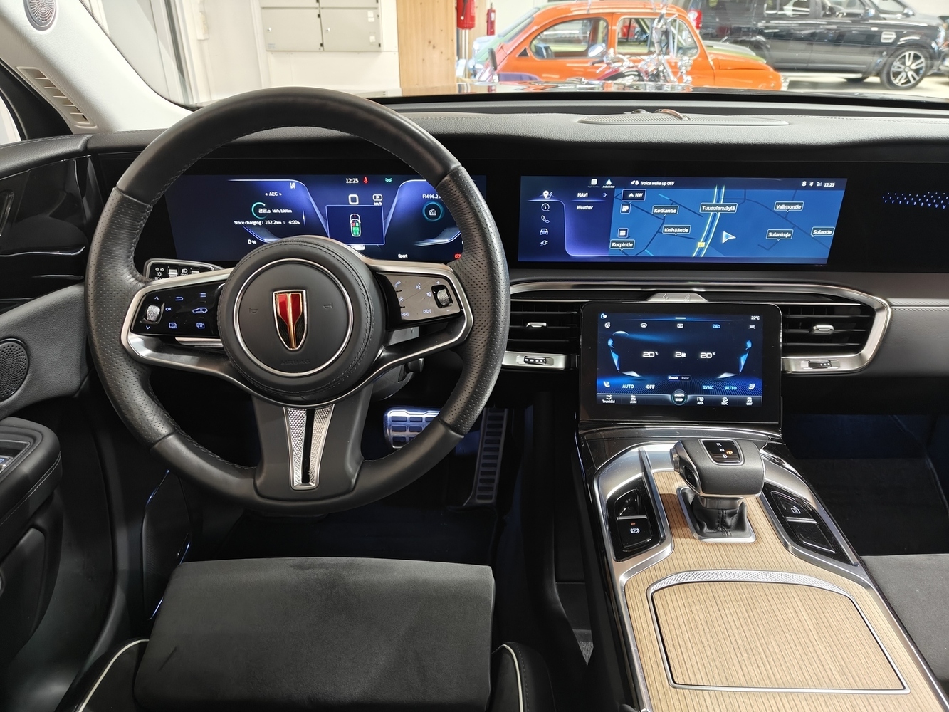 Hongqi E-HS9 vaihtoauto
