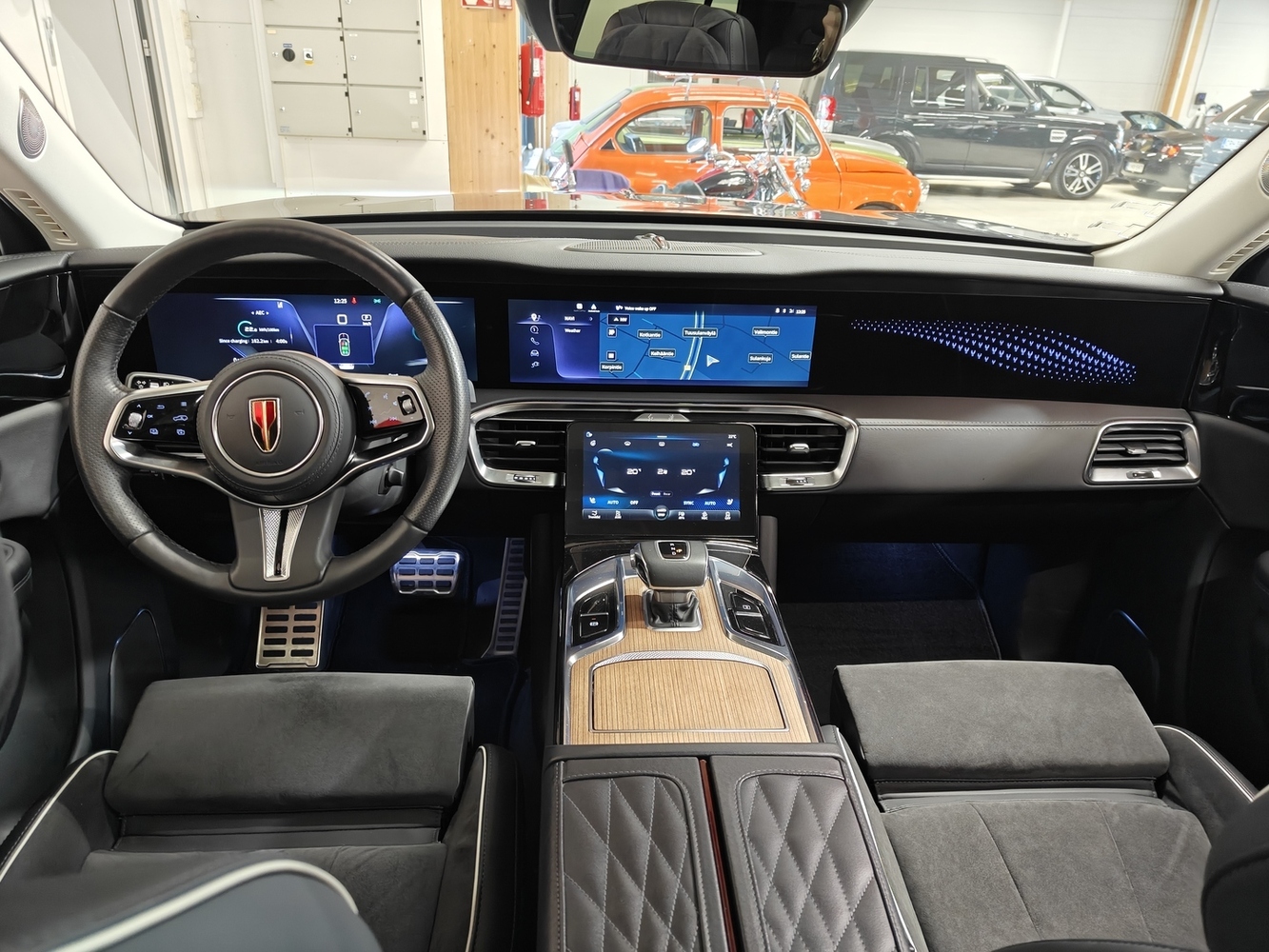 Hongqi E-HS9 vaihtoauto