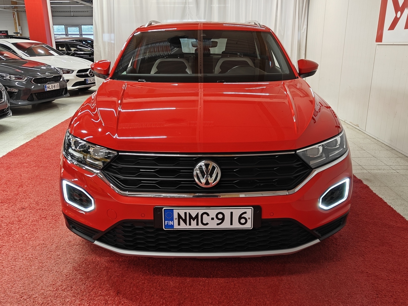 Volkswagen T-Roc vaihtoauto