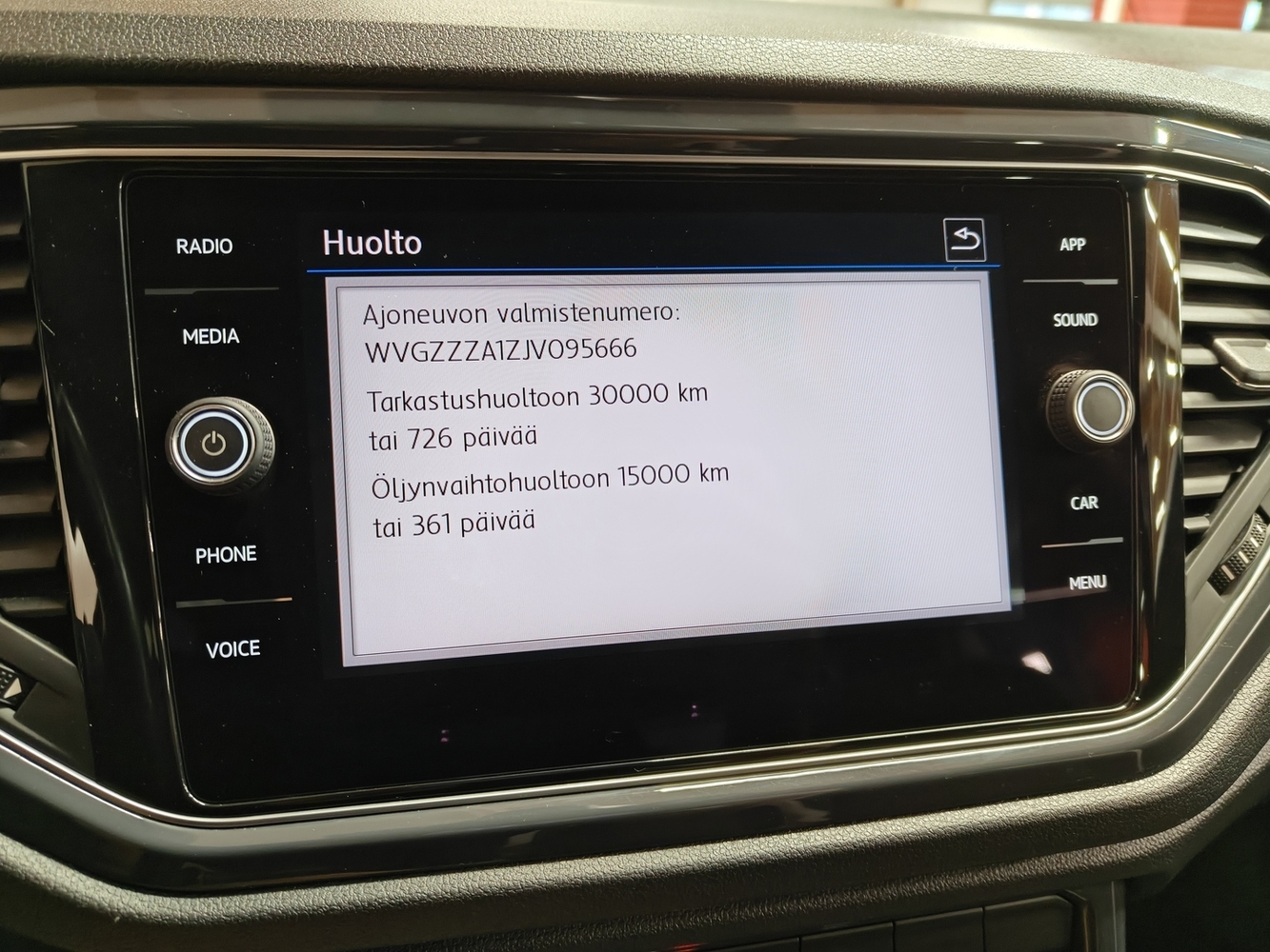 Volkswagen T-Roc vaihtoauto