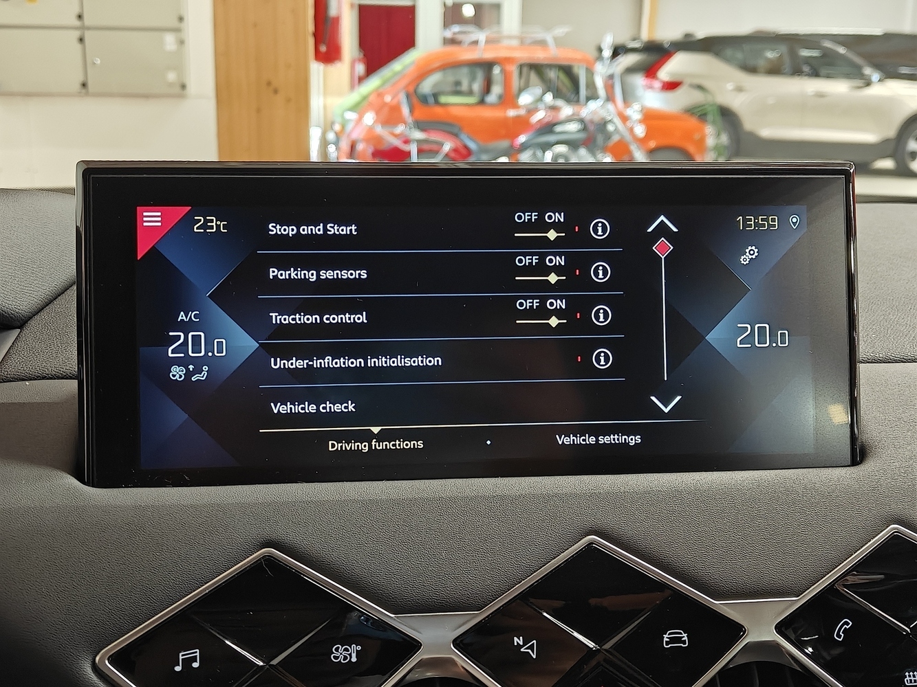 DS 3 Crossback vaihtoauto