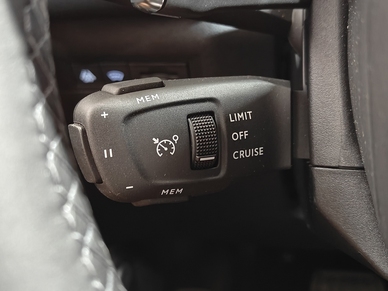 DS 3 Crossback vaihtoauto