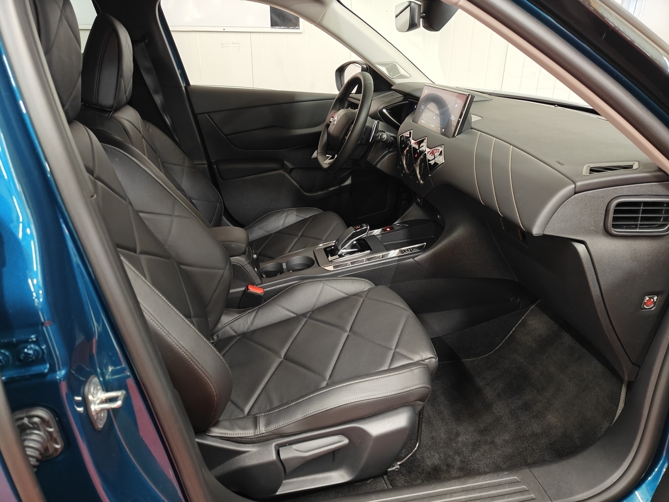 DS 3 Crossback vaihtoauto