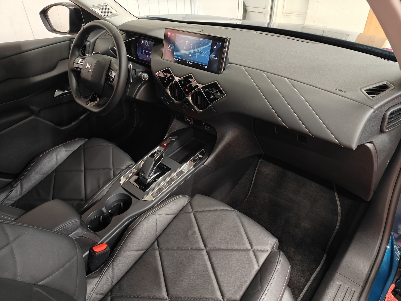 DS 3 Crossback vaihtoauto