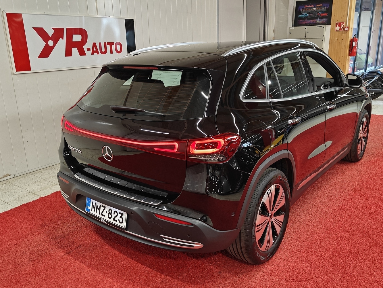Mercedes-Benz EQA vaihtoauto