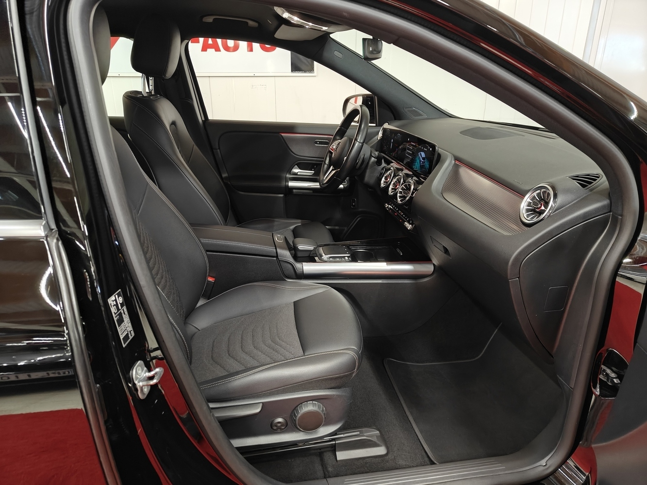 Mercedes-Benz EQA vaihtoauto