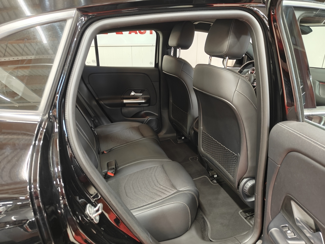 Mercedes-Benz EQA vaihtoauto