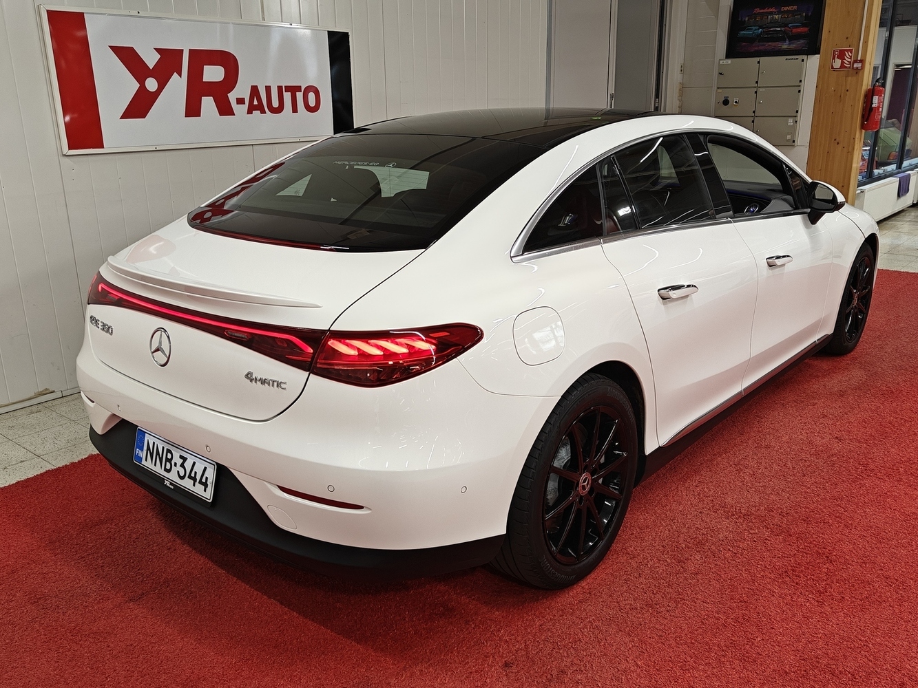 Mercedes-Benz EQE vaihtoauto