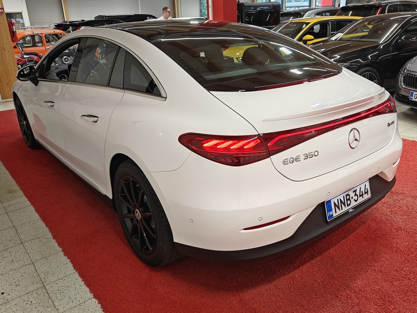 Mercedes-Benz EQE vaihtoauto