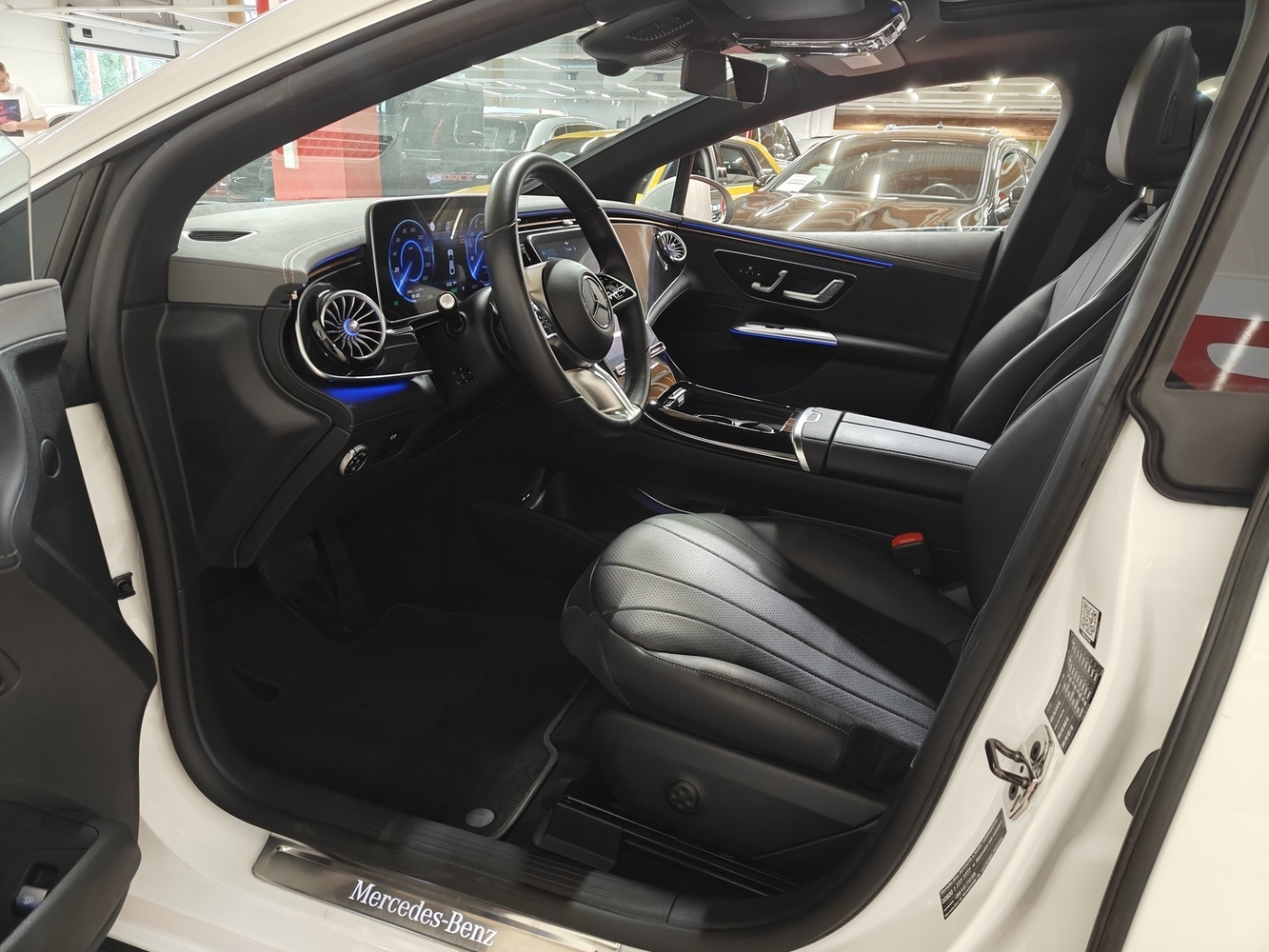 Mercedes-Benz EQE vaihtoauto