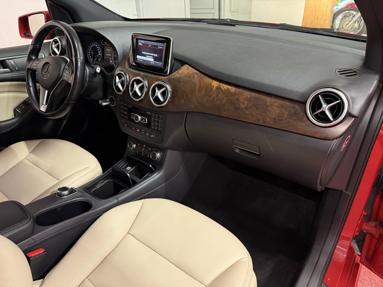Mercedes-Benz B vaihtoauto