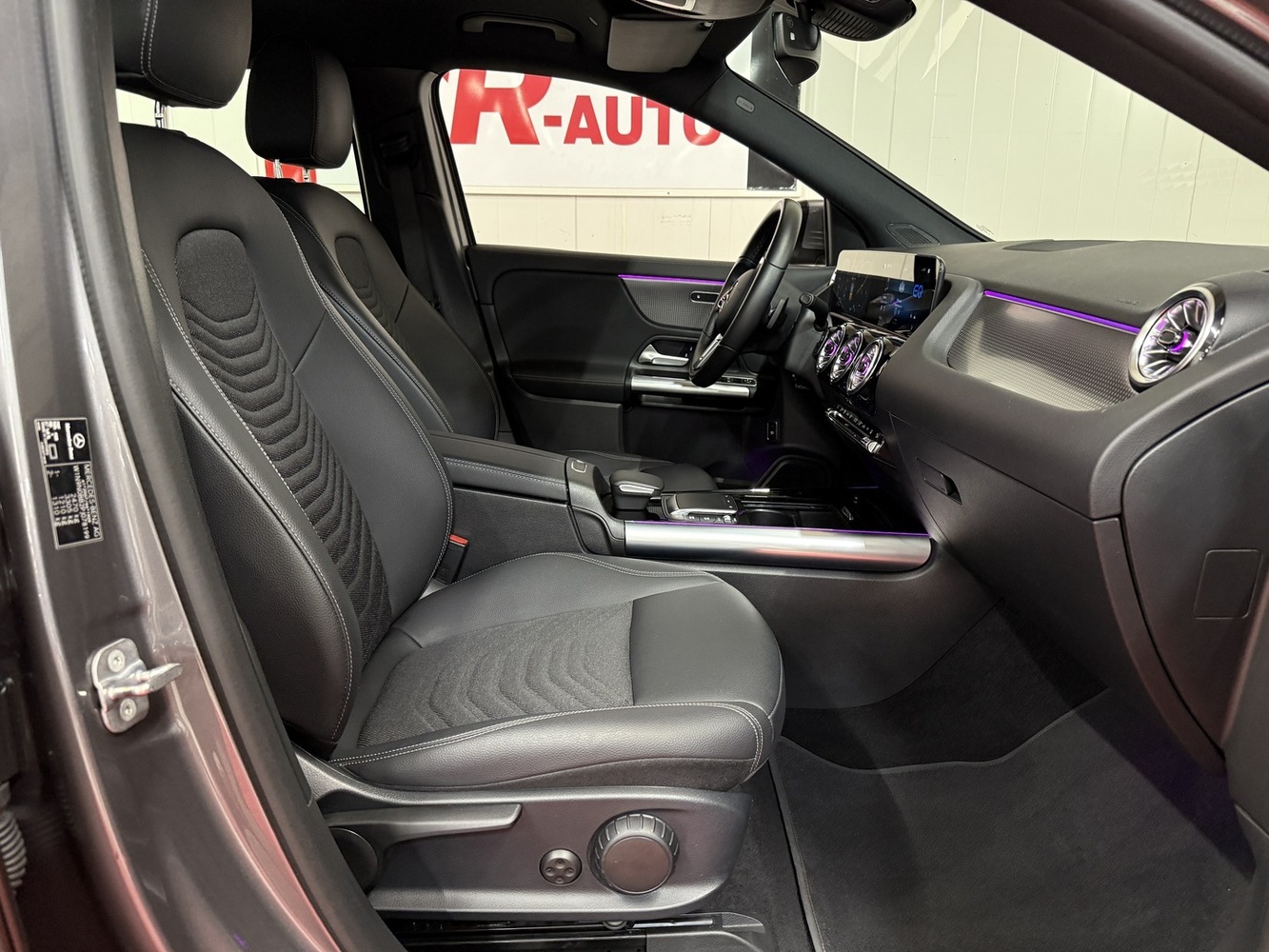 Mercedes-Benz EQA vaihtoauto